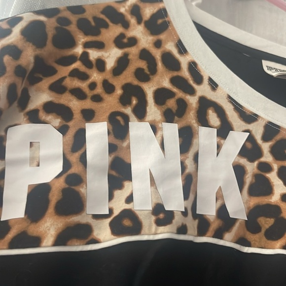 VS Pink Leopard Print Top nwot - Picture 4 of 4